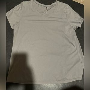 Fabletics woman’s workout t-shirt - size XXL